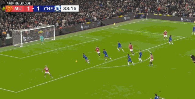 1730664997716048647.gif 加纳乔凌空.gif